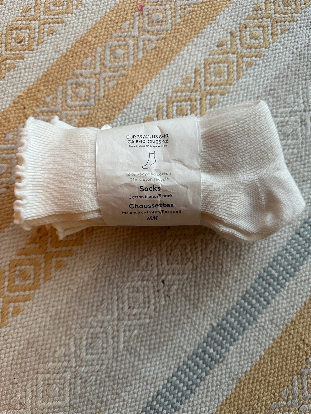 5-Pack White Rib Knit Ruffled Socks, Size 8-10 - Picture 4 of 7